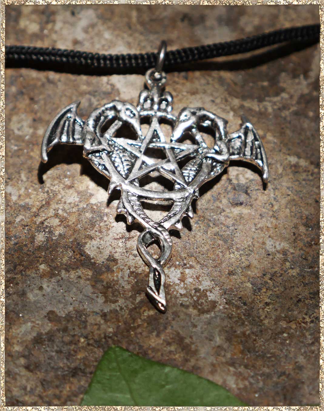 Amulett Draco Pentagramm